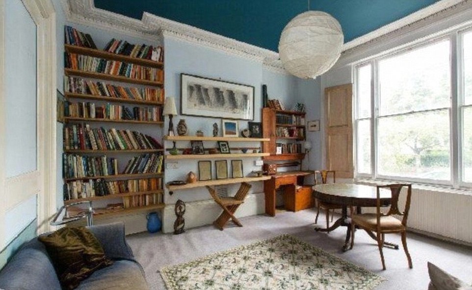 Так выглядит особняк Бенедикта Камбербэтча, в котором он поселит беженцев из Украины (фото)